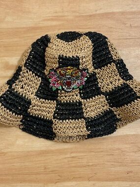 ED HARDY Checkered Crochet Bucket Hat with Embroidered Tiger Patch - Black & Tan